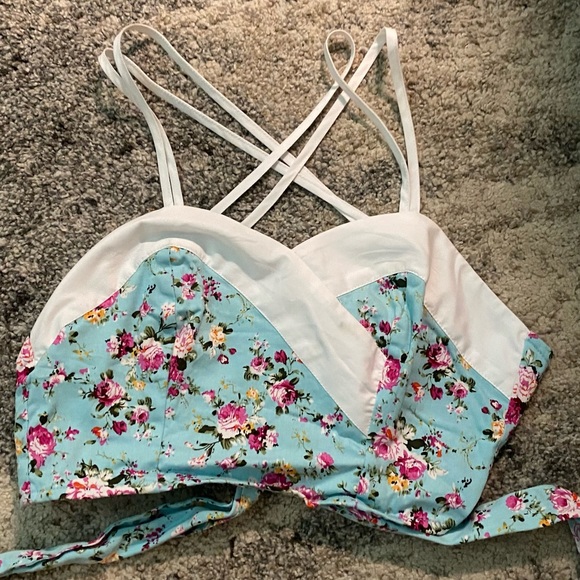 NWOT Unique Vintage Tie Top - Picture 1 of 4